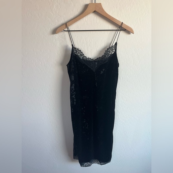 Divided Dresses & Skirts - Divided H & M Women’s Velvet Lace Slip Dress Size 2 Whimsigoth Witchy Festival